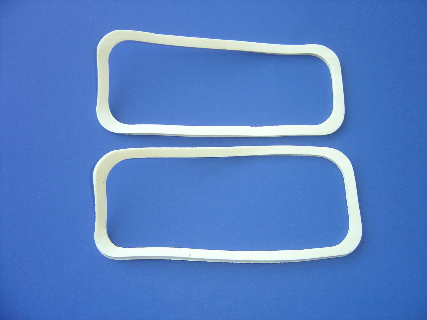 1960-1966 CHEVROLET TRUCK PARKING LIGHT LENS GASKETS-PAIR-USA
