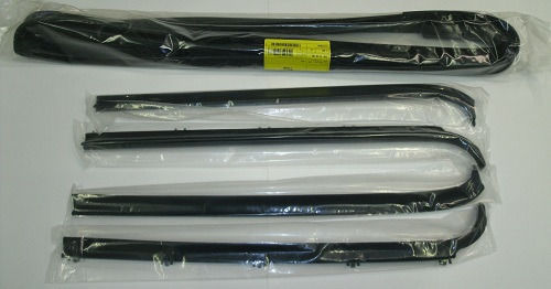 1973-1980 C/10 8pc Window Felt Black (WFK 1111 73 A)